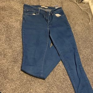High rise Levi jeans